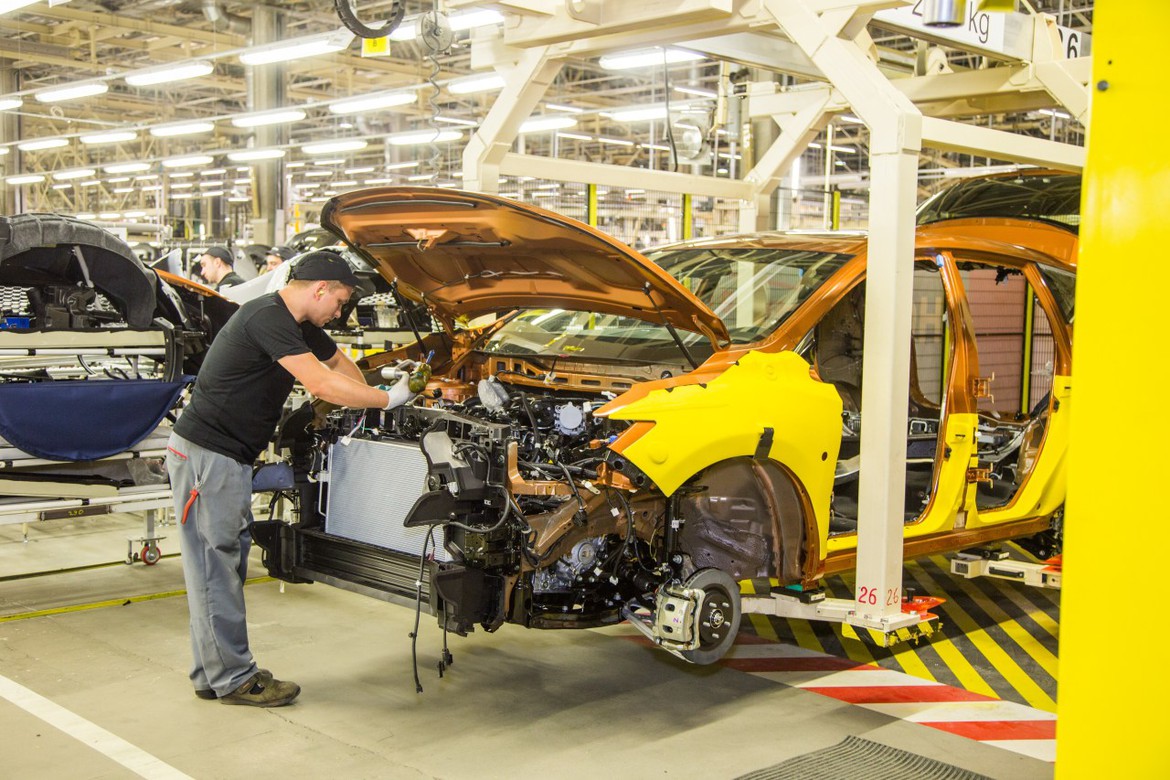 Наконец-то красивый: Nissan запускает в России производство нового Murano