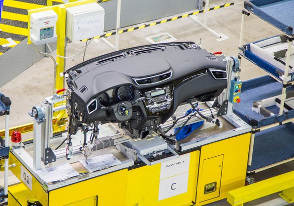 Наконец-то красивый: Nissan запускает в России производство нового Murano