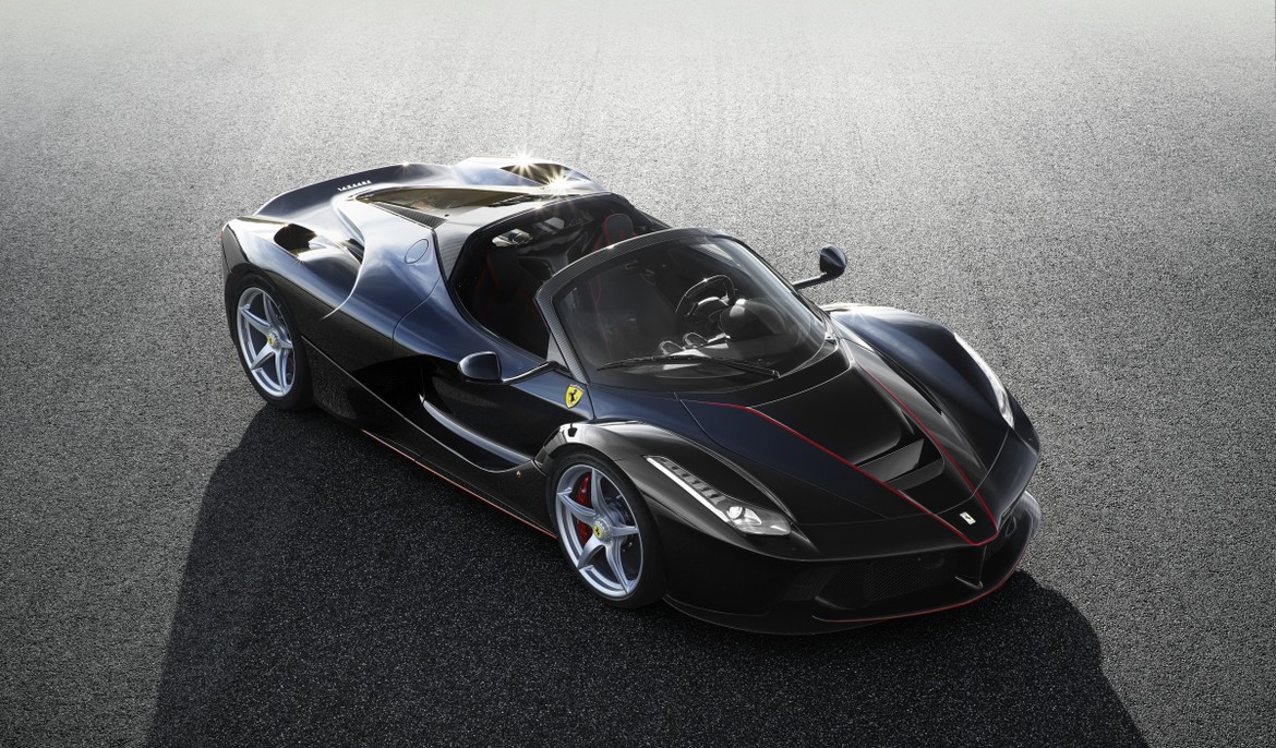 Ferrari рассекретила открытую версию LaFerrari