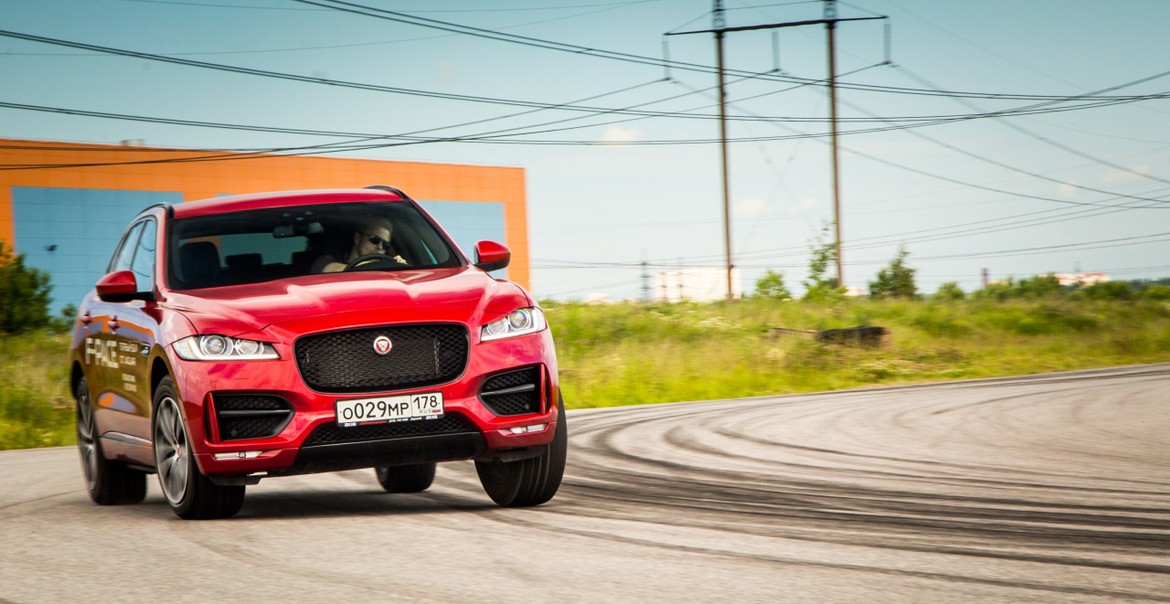 Тест-драйв Jaguar F-Pace: статус — желаем