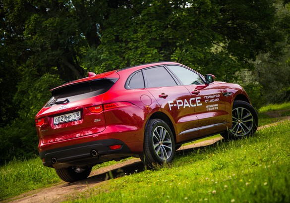 Тест-драйв Jaguar F-Pace: статус — желаем