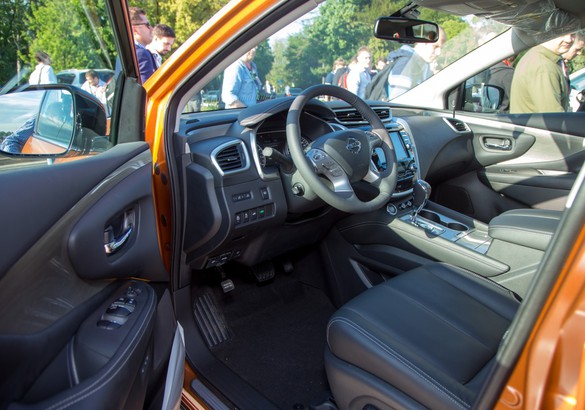 Nissan рассекретил комплектации нового Murano