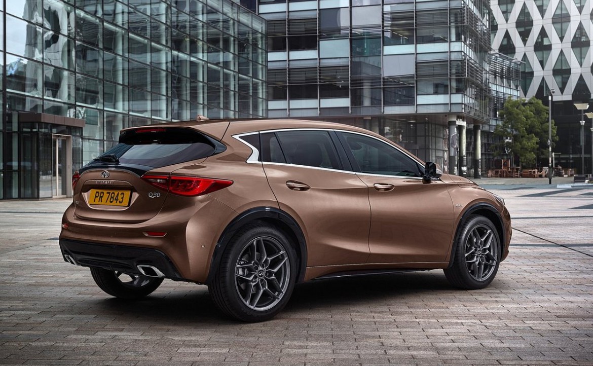 Новый Infiniti Q30 будет доступен в России в трех комплектациях