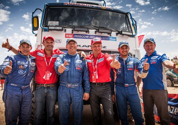 Ралли-рейд «Шелковый путь 2016»: что творилось в зачёте внедорожников