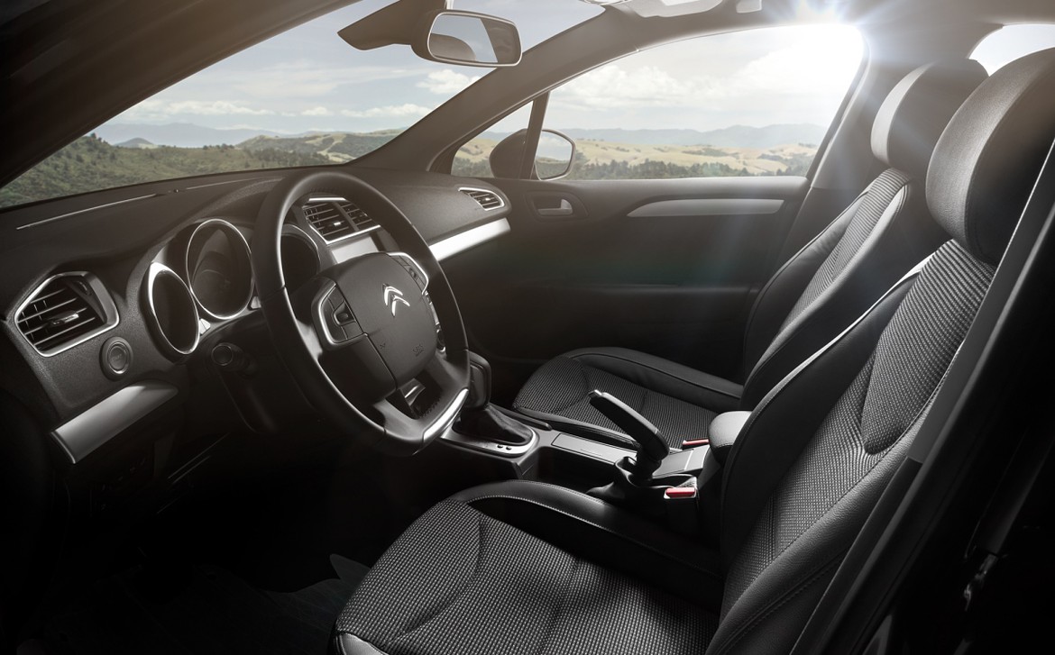 В Россию едет обновленный Citroen C4 Sedan