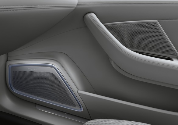 Новый Porsche Panamera получил аудиосистему с трехмерным звучанием