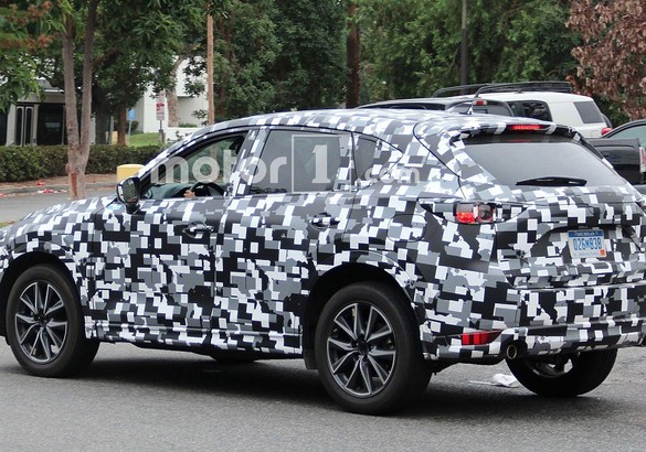 Mazda вывела на тесты новый CX-5