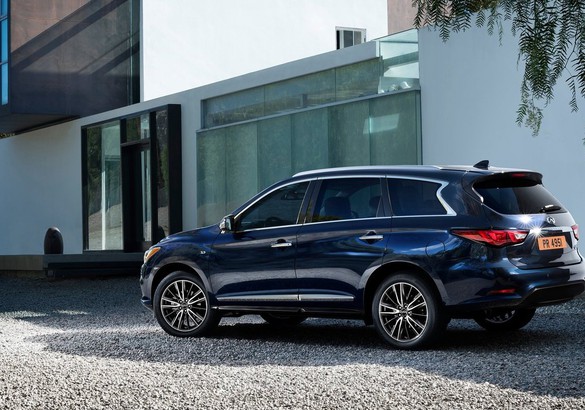 Стали известны комплектации обновленного Infiniti QX60 для России