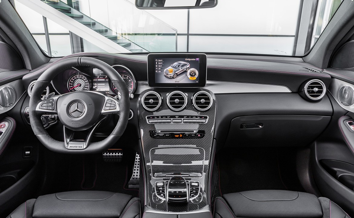 Париж 2016: Mercedes рассекретил AMG-версию GLC Coupe