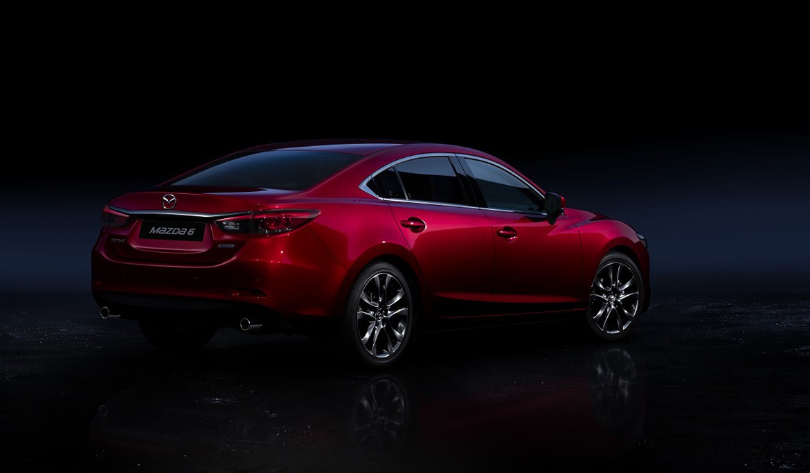Новая Mazda6 доедет до России в конце осени