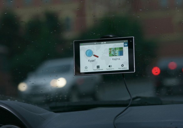 Тест навигатора Garmin DriveLuxe 50 RUS LMT