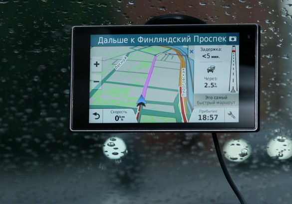 Тест навигатора Garmin DriveLuxe 50 RUS LMT