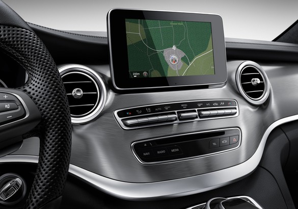 Mercedes-Benz V-Class получил новую версию