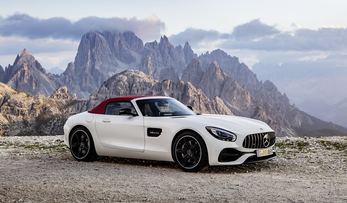 Париж 2016: Mercedes рассекретил открытый AMG GT