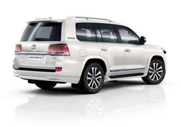 Новые спецверсии Toyota Land Cruiser 200 доступны для заказа в России
