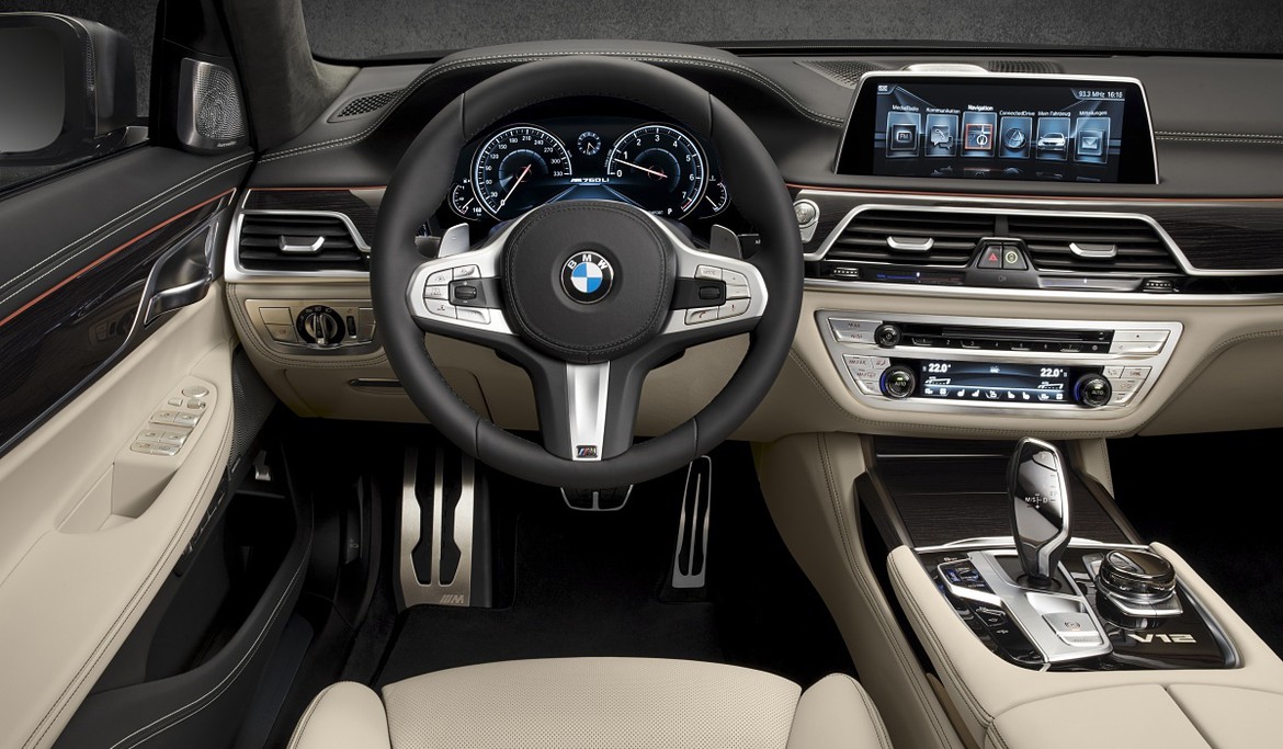 Самый мощный BMW 7 Series доступен для заказа в России