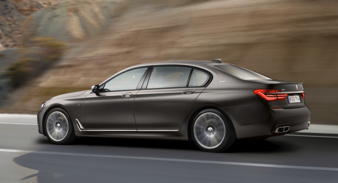 Самый мощный BMW 7 Series доступен для заказа в России