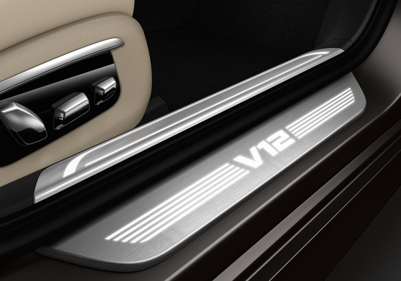 Самый мощный BMW 7 Series доступен для заказа в России