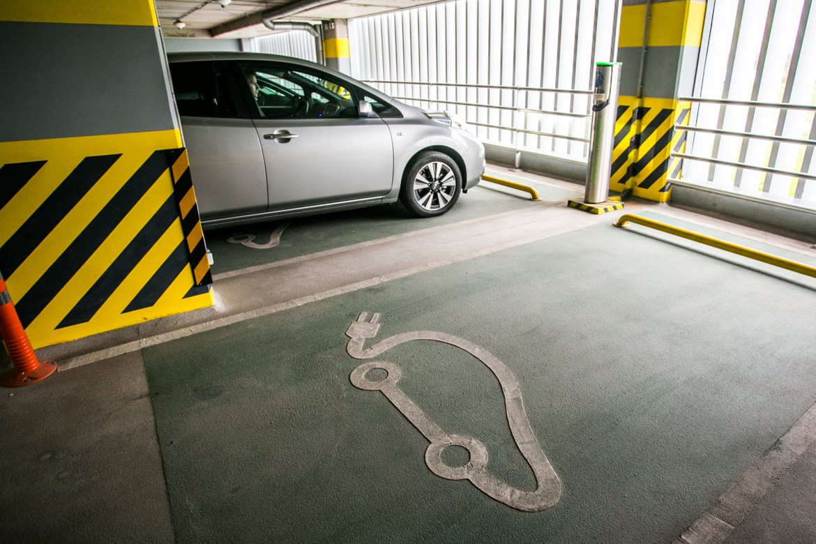 Тест-драйв Nissan Leaf: как живется с электромобилем в России