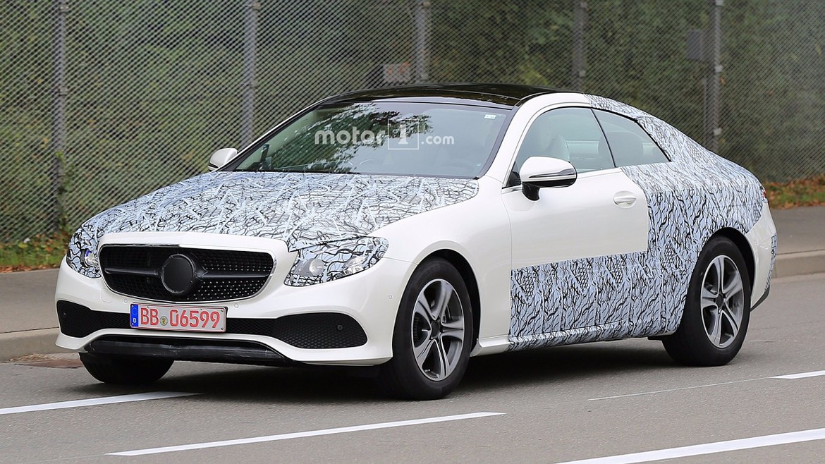 Mercedes готовит к премьере новый E-Class Coupe