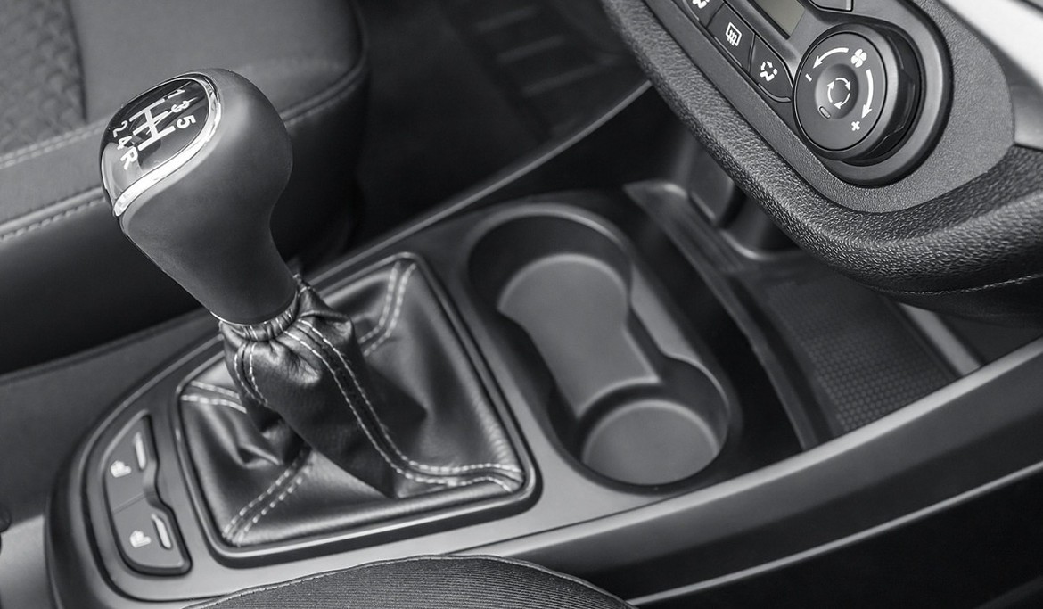 Lada Vesta получила родную механическую коробку