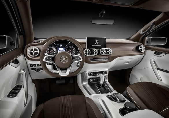 Mercedes показал прототип нового пикапа