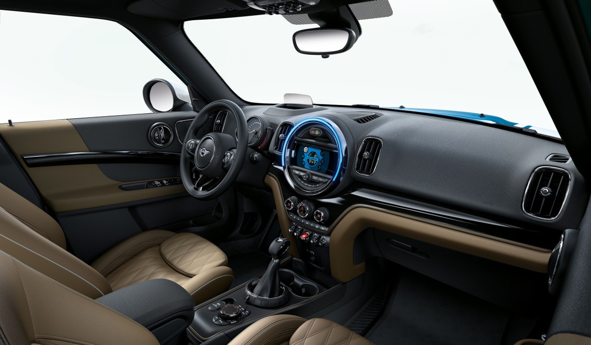 Mini рассекретил новый Countryman