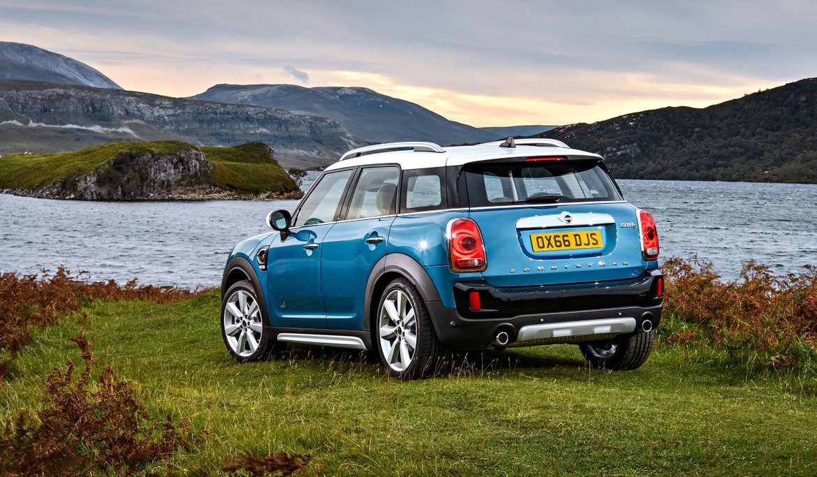 Mini рассекретил новый Countryman