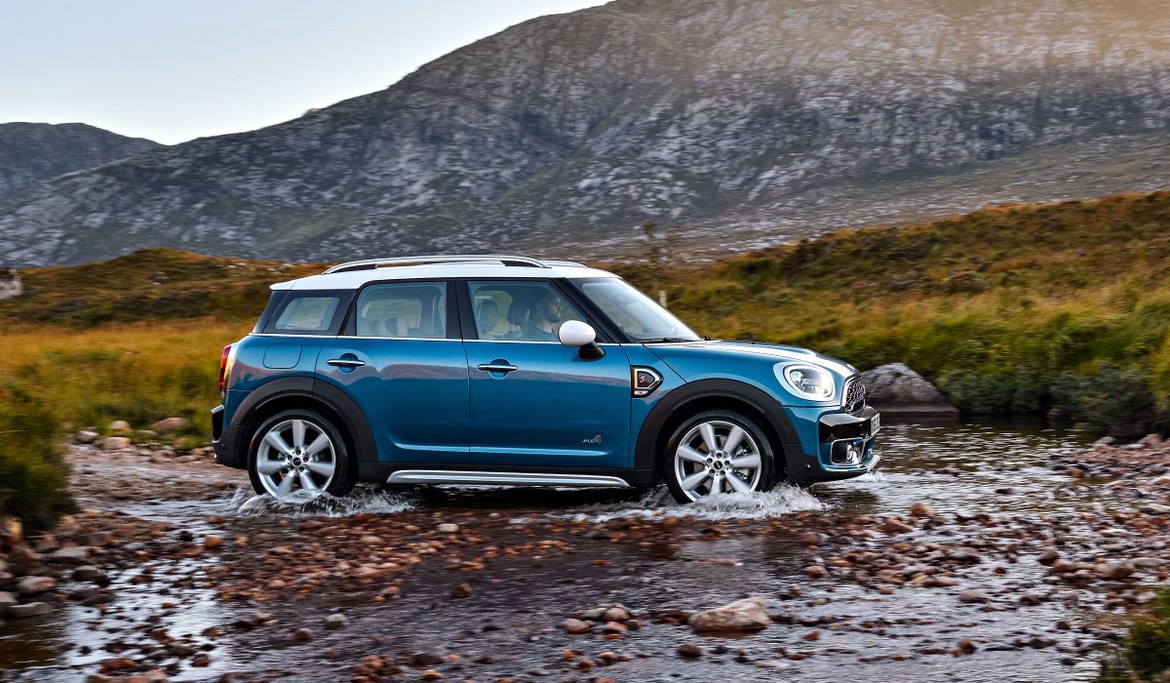 Mini рассекретил новый Countryman