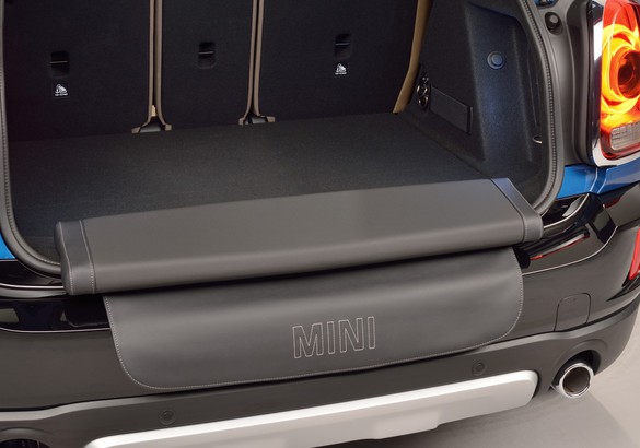 Mini рассекретил новый Countryman