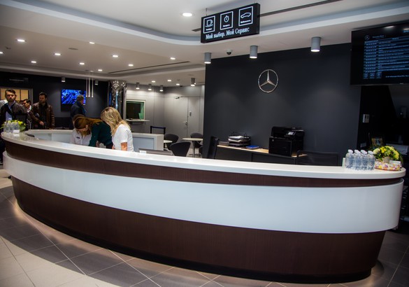 Самый фешенебельный центр Mercedes-Benz RUS: как продают и обслуживают «Мерседесы» в Москве