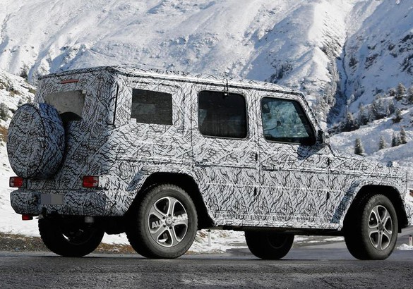 Новый Mercedes G-Class станет легче и просторнее