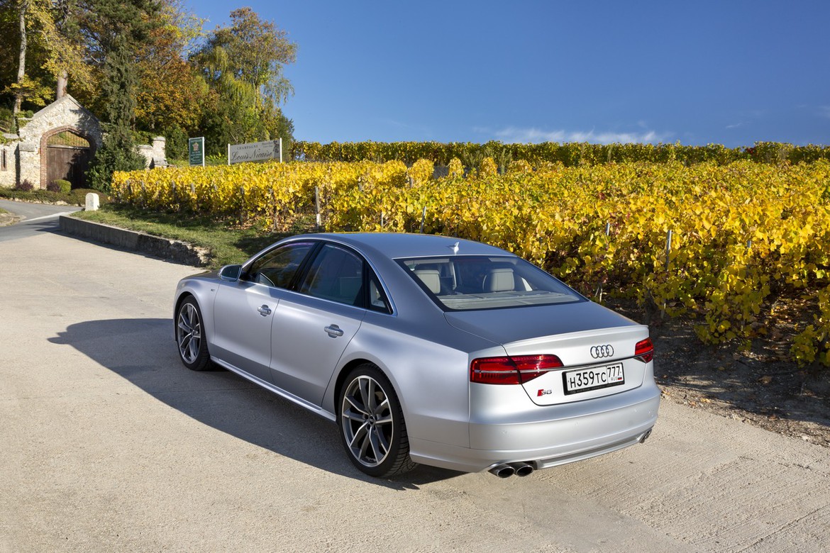 Тест-драйв Audi RS7 Sportback Performance и Audi S8 Plus: безумие в формате лакшери