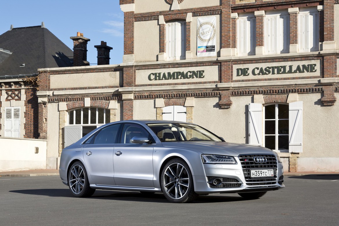 Тест-драйв Audi RS7 Sportback Performance и Audi S8 Plus: безумие в формате лакшери