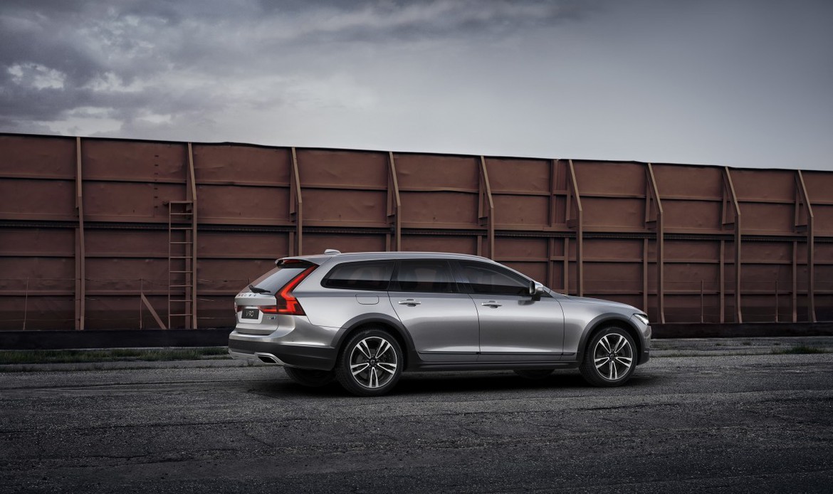 Polestar «оптимизировал» новый Volvo V90 Cross Country