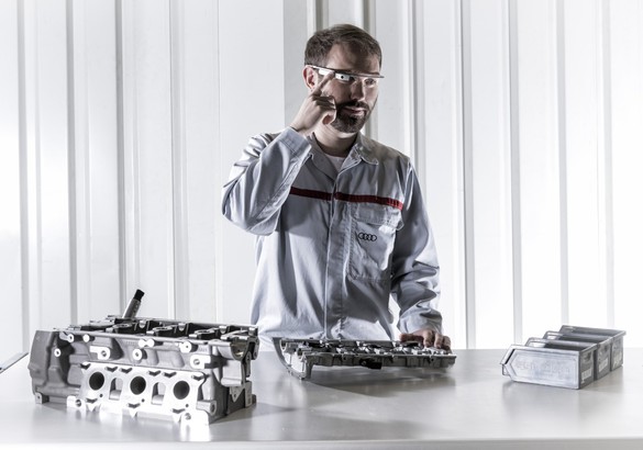 Вкалывают роботы: Audi отказывается от людей на производстве Smart Factory