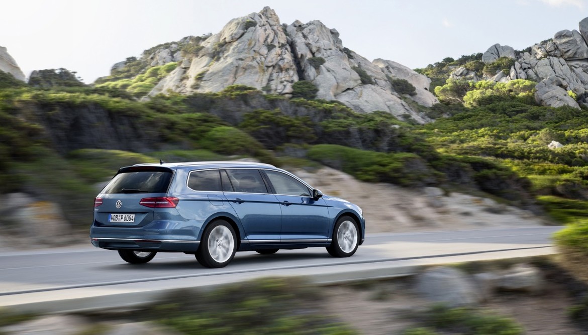 Volkswagen Passat доступен в России с новым двигателем