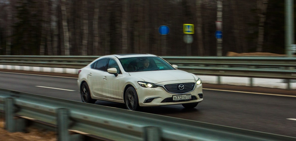 Едем в Петрозаводск на Mazda6: чем живет столица Карелии