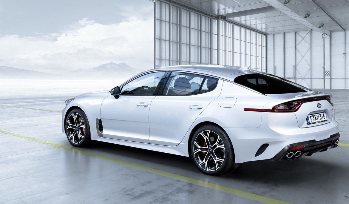 Детройт 2017: Kia выпустила хэтчбек класса Gran Turismo
