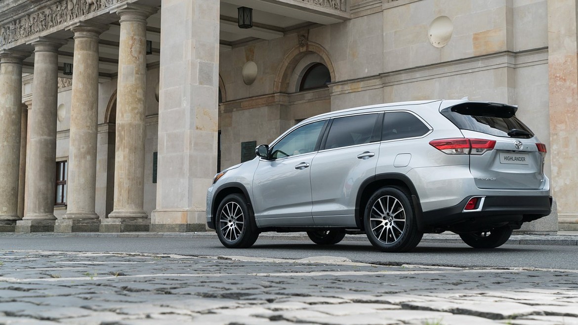 Toyota везёт в Россию обновленный Highlander