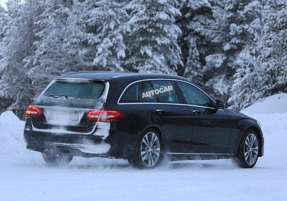 Mercedes тестирует обновленный C-Class