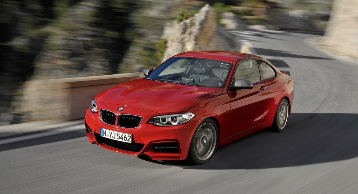 Две модели BMW получили в США высший рейтинг безопасности