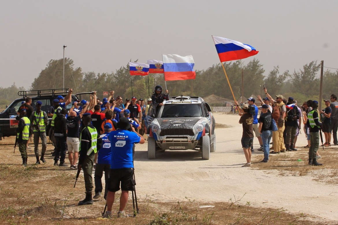 20 дней через Сахару: мы прошли ралли-рейд Africa Eco Race 2017 с победителями — командой G-Energy