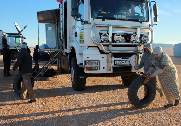 20 дней через Сахару: мы прошли ралли-рейд Africa Eco Race 2017 с победителями — командой G-Energy