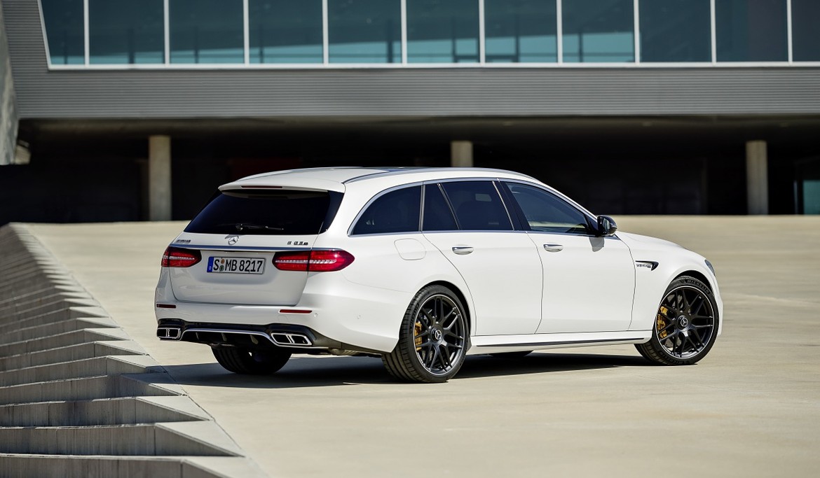 Женева 2017: Mercedes E-Class универсал получил топовую AMG-версию