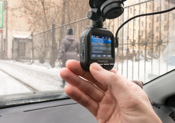 Тест видеорегистратора Prestigio RoadRunner 585