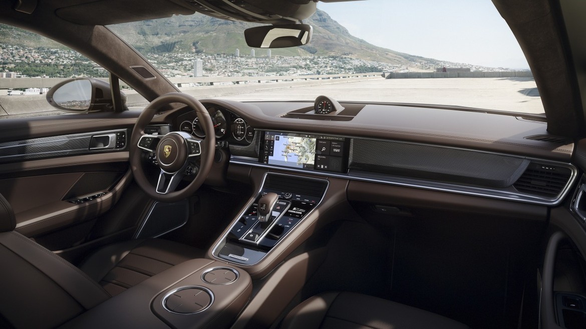 Женева 2017: в Porsche рассекретили универсал Panamera