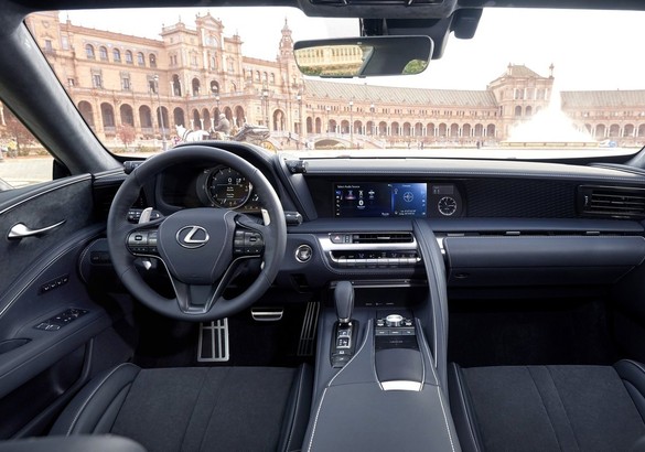 Lexus LC 500 получил российский ценник