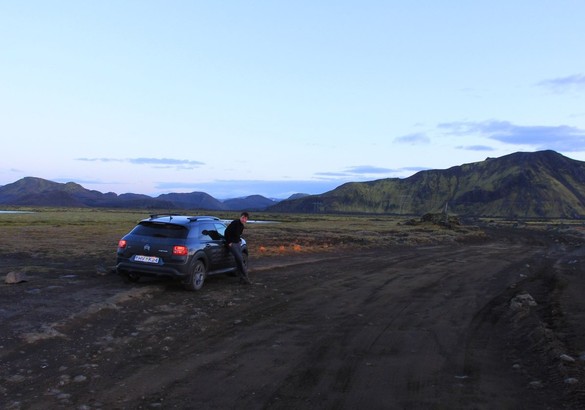 Страна сгоревших «предохранителей восхищения»: на авто по Исландии