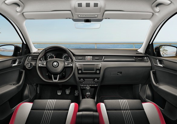 Несезон: изучаем зимнее Лазурное побережье на Skoda Rapid Monte Carlo